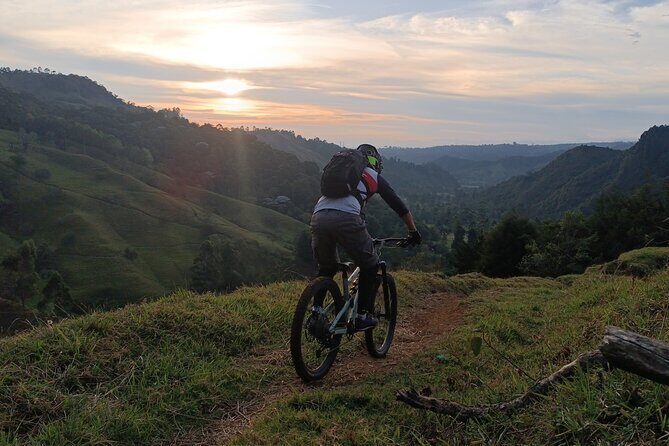 8-Days Private Enduro Mountain Bike Tour in Colombia - Exploring Colombia on Two Wheels: A Detailed Look at the 8-Day Enduro Tour