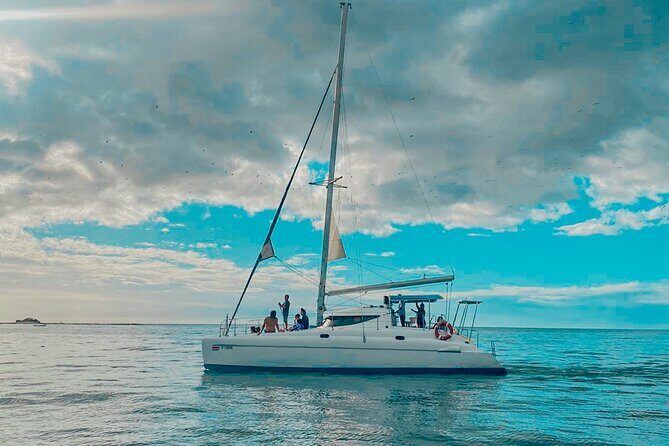 8-hour all-inclusive catamaran sailing tour from Tamarindo - Frequently Asked Questions