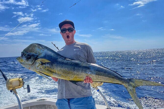 8 Hour Private Fishing Charter in Kailua-Kona, Hawaii - Key Points