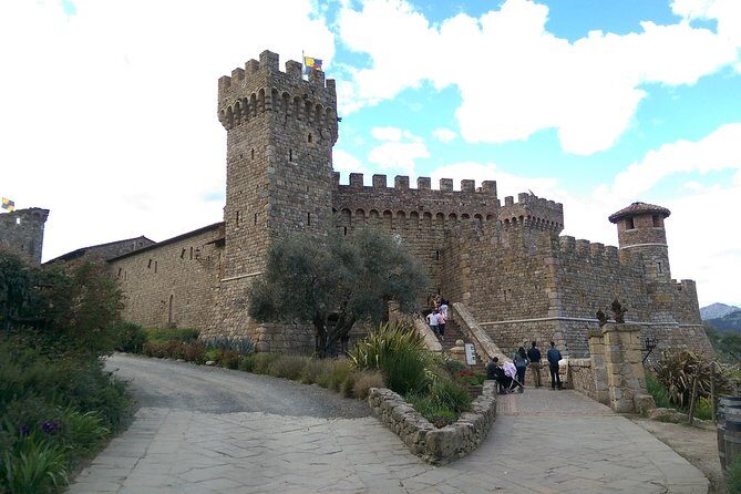 8 Hour Private Napa Wine Tasting Tour with a Sample Stops - Exploring the Napa Valley Private Tour in Detail