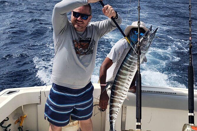 8 hours 34ft Day Dream Private Charter in Nassau - FAQ