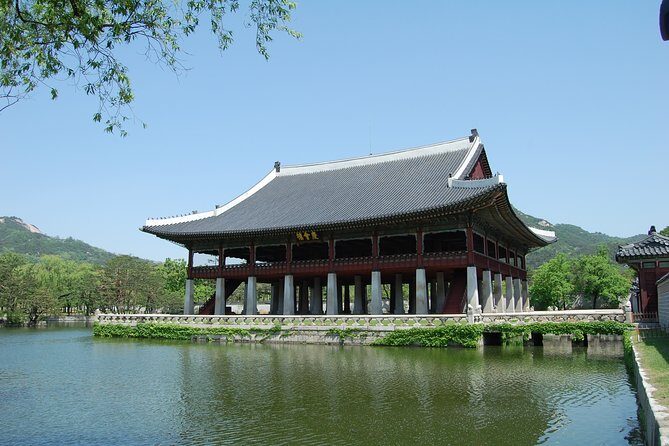 8 Hours Private tour with top attractions in Seoul - Key Points