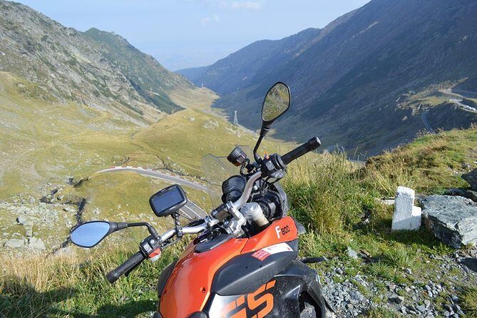 800cc Motorcycle Rental from Turda - Key Points