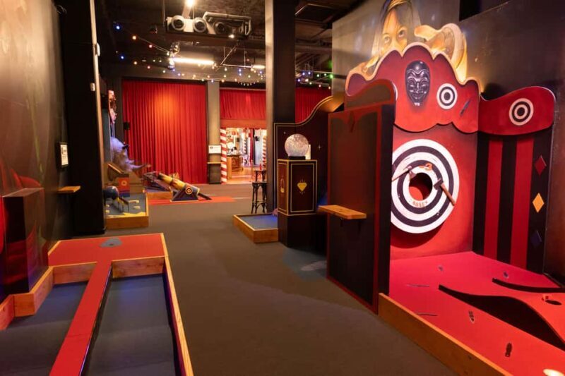 9-hole Crazy Golf in Bordeaux - Key Points