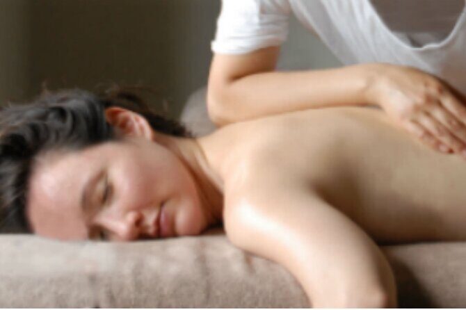 90-Minute Japanese Botanical Oil Massage - The Massage Technique