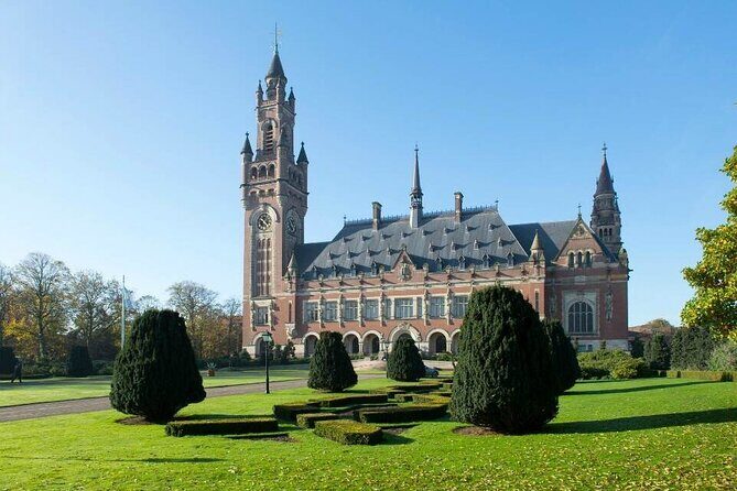 90 minutes Self Guided Walking Tour with puzzles in Den Haag - The Sum Up