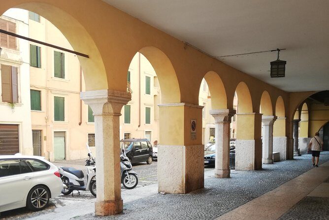 A Charming Verona Small Group Stress Free City Tour with a Local Guide - Why This Tour Offers Great Value
