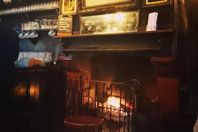 A Christmas Carol and Charles Dickens Old London Walking Tour - Authentic Experiences and Unique Insights