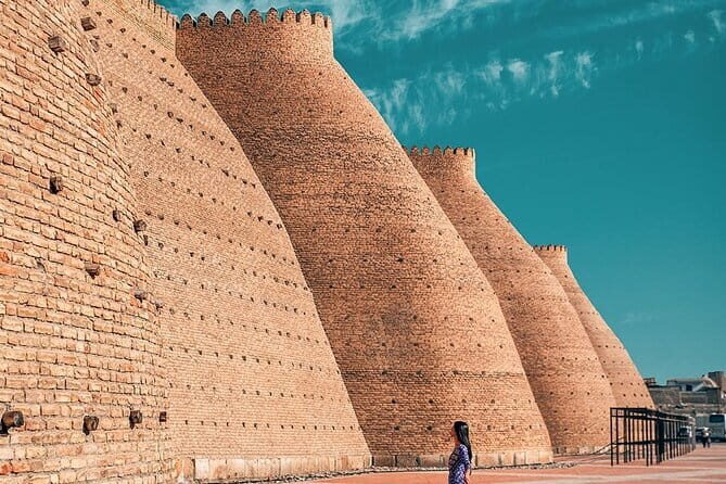 A Complete Chapter To Old Bukhara - A Complete Chapter To Old Bukhara