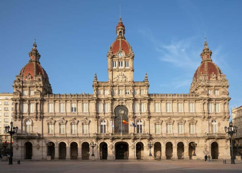A Coruña: Historic Walking Tour Old Town and Highlights - Key Points