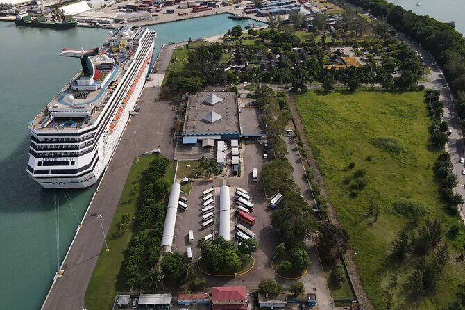 A day at the Beach at Doctor's Cave- Montego Bay with pickup - A Day at the Beach at Doctor’s Cave - Montego Bay with Pickup