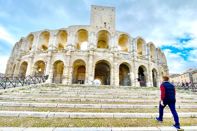 A day in Arles, Les Baux and Saint-Rémy - FAQ