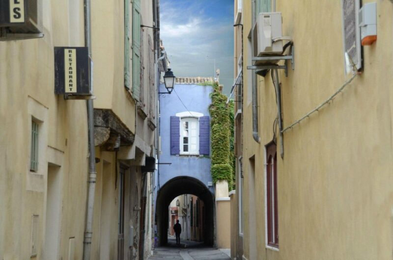A day in Provence: Les Baux de Provence, Saint Rémy and more - Exploring the Charm of Les Baux de Provence