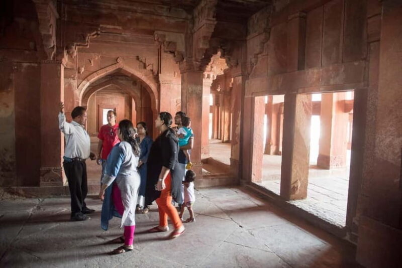 A Day Tour Fatehpur Sikri & Chand Baori from Agra with Guide - Key Points