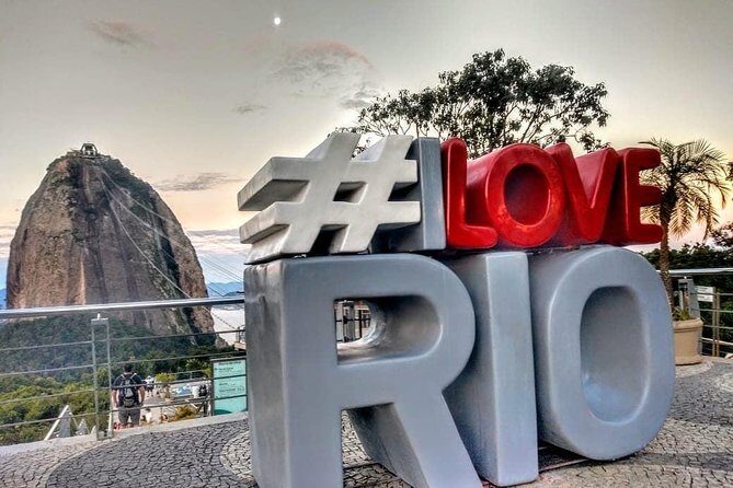 A Full Day in Rio with a train ride to Cristo Redentor - All Inclusive! - Key Points