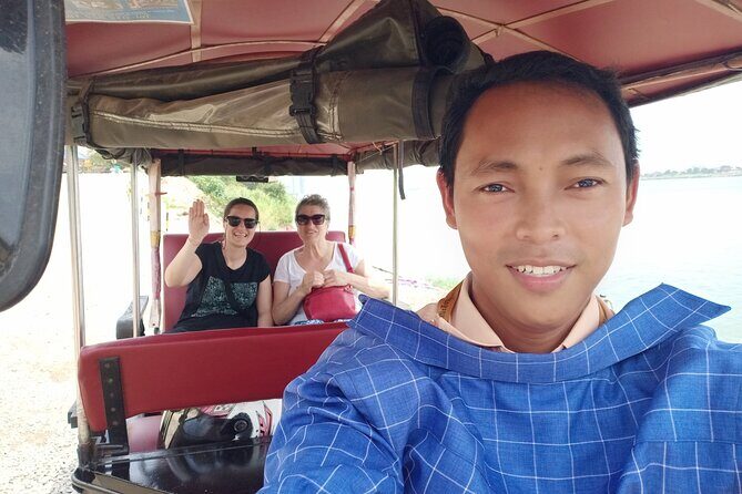 A Full Day Tour for Royal Palace, S21, Killing Fields & More - Transportation and Group Size