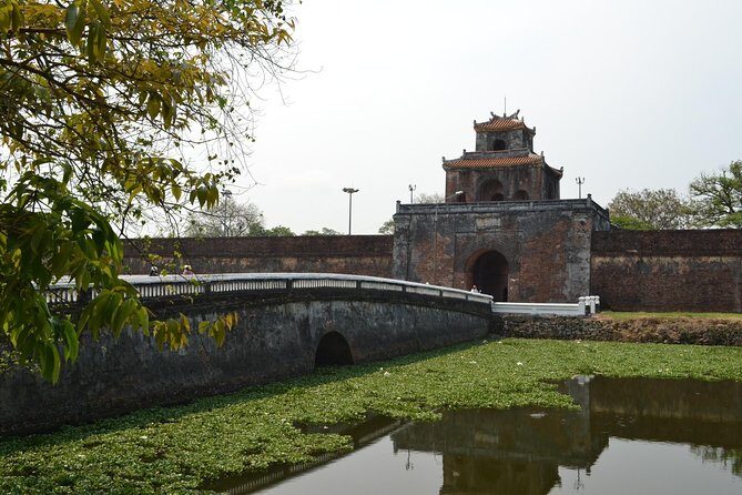 A Glimpse of Hue Tour - A Deep Dive into the Hue Experience