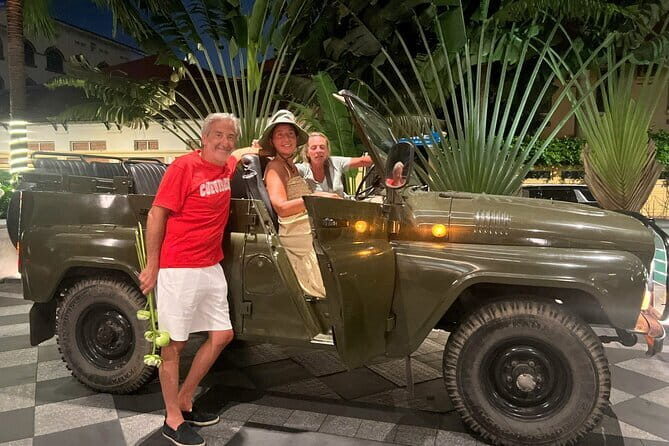 A Glimpse Of Saigon Jeep Night Tour with Dinner - Key Points