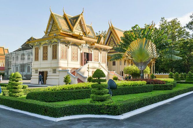 A Half Day Tour in Phnom Penh City - Discover Phnom Penh’s Highlights with a Half-Day Private Tour