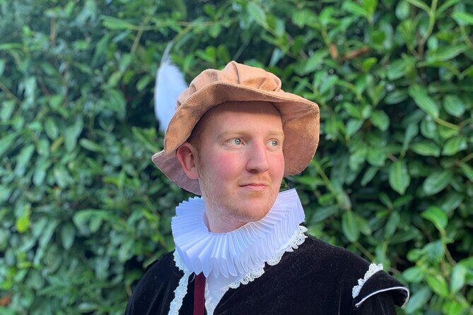 A Historical tour of Warwick with Queen Elizabeth's Secret Lover - A Detailed Look at the Warwick Tour Experience