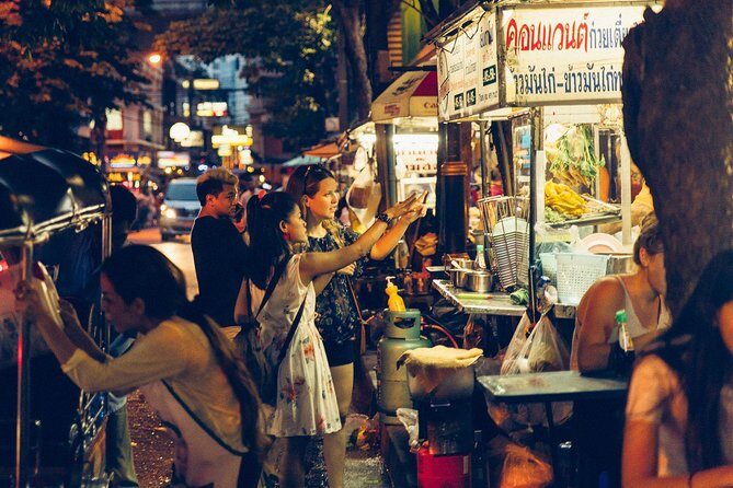 A Magical Evening in Bangkok: Private City Tour - Key Points