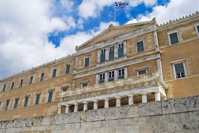 A mini Embark / Disembark Tour In Athens With Transfers from airport / port. - Who should consider this tour?