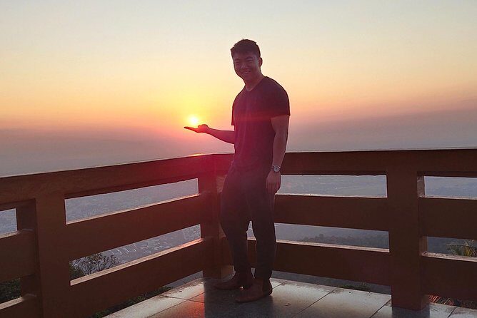 A must: Serene Sunrise, temple at dawn to beat the crowd & Alms to monks - FAQ