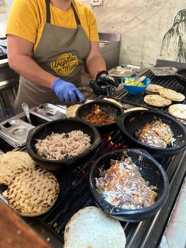 A night in Medellín: food tour and bars in El Poblado! - The Sum Up