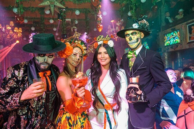 A Night Out in Medellin with Dinner and Drinks Included - Key Points