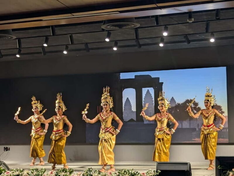 A Night To Remember: Apsara Dance Show with Buffet Dinner - Key Points