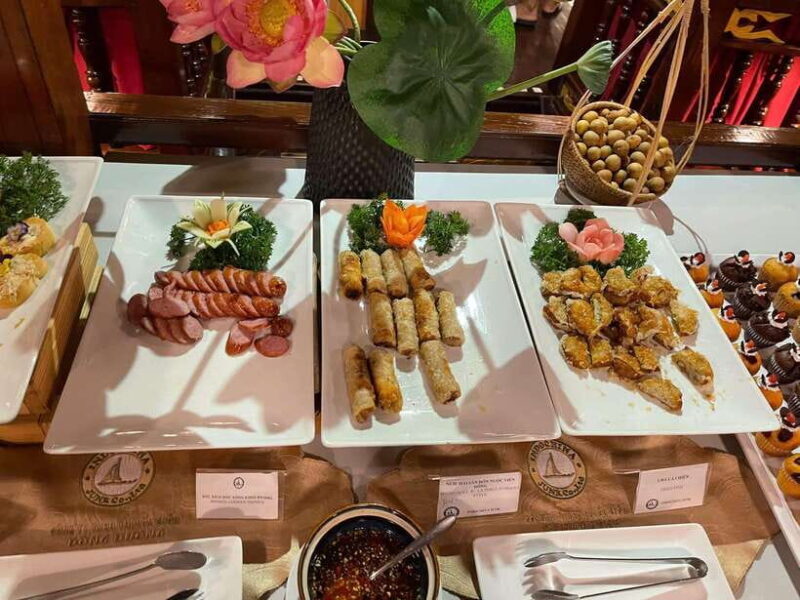 A O Show Lune Production Tour With Dinner Sightseeing Cruise - Who Is This Tour Best For?