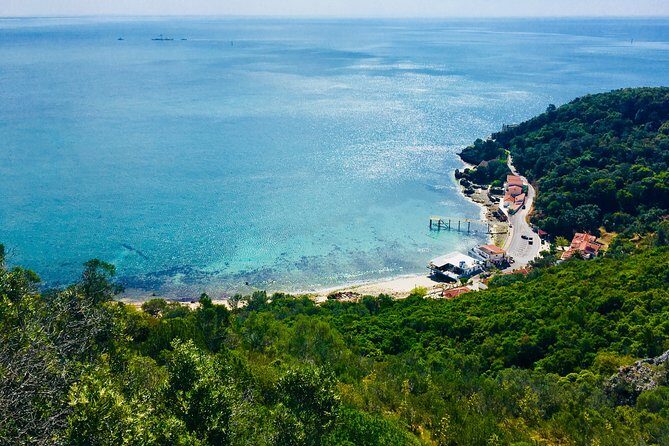 A PRIVATE afternoon south of Lisbon, mountain WINES and SECRET places! - Exploring the Arrábida Natural Park: The Heart of the Experience
