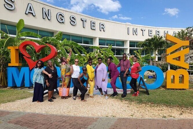 A "Private" Airport Transfer to RIU PALACE AQUARELLE - Key Points