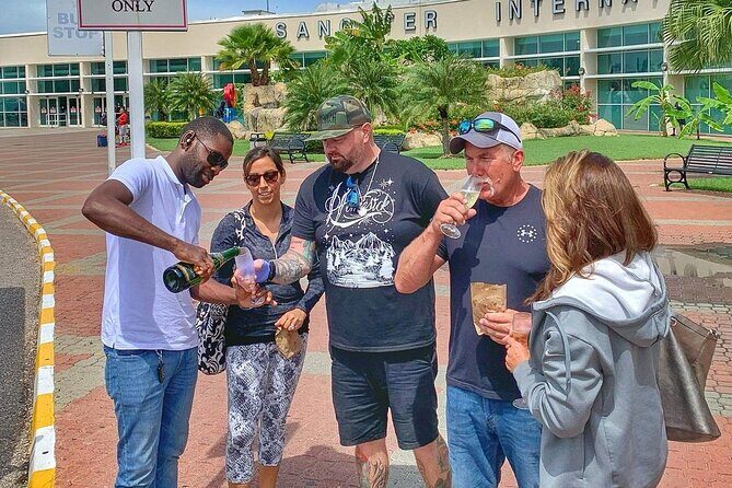 A "Private" Airport Transfer to RIU PALACE AQUARELLE - Why This Transfer Stands Out