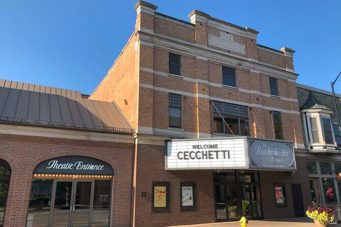 A Self-Guided Walking Audio Tour of Holland, Michigan - Discover Holland, Michigan: A Self-Guided Walking Audio Tour