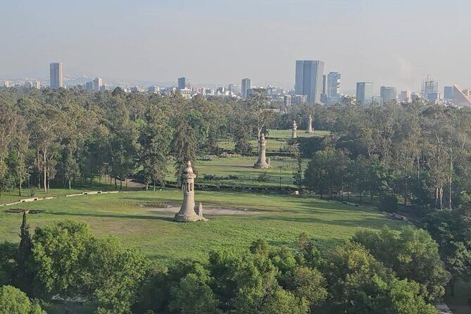 A singular journey through Chapultepec. - Exploring the Itinerary: What to Expect