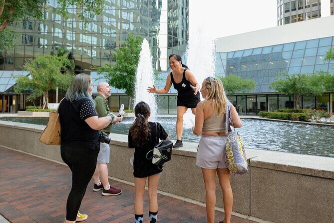A Toast to the Ghost Haunted Pub Crawl in Downtown Orlando - A Toast to the Ghost Haunted Pub Crawl in Downtown Orlando