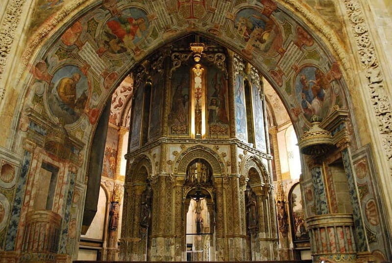 A Tomar Walking Tour : Knights, Myths, Culture & Secrets - The Sum Up