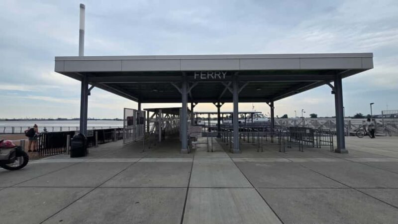 A Walking History Tour of Miss River in New Orleans - The Experience in Detail: What to Expect