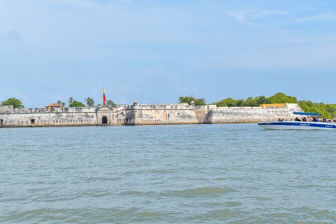 A whole day to the 5 Rosario Islands with snorkeling and plankton - Frequently Asked Questions