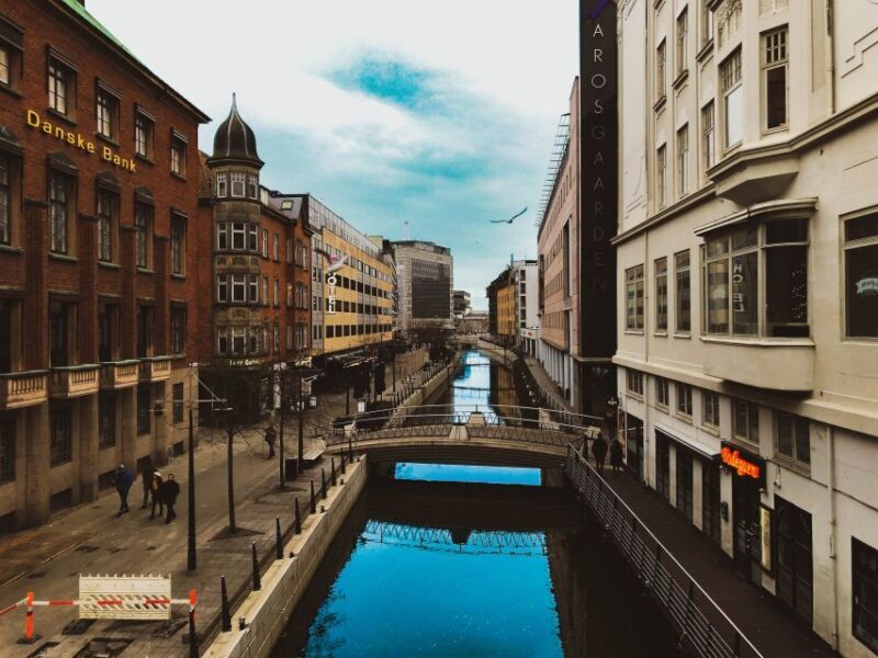 Aarhus: Express Walk with a Local in 60 minutes - Aarhus: Express Walk with a Local in 60 Minutes