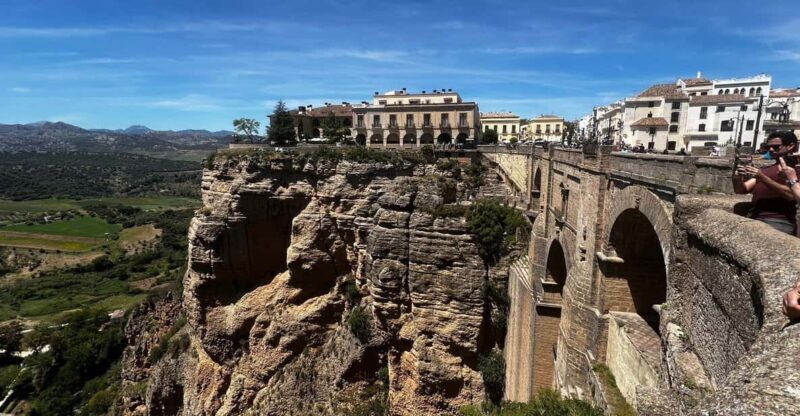 ab Mijas: Private VIP-Tour Ronda und Setenil de las Bodegas - Key Points