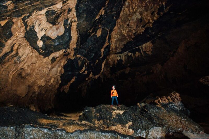 Abandoned Valley Adventure - E Cave & Golden Cave - 1D - FAQs