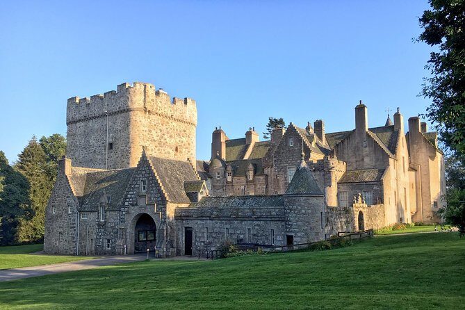 Aberdeen Airport/Train/Harbour transfer & Private Guided Tour - The Practical Side: Transportation, Timing, and Customization