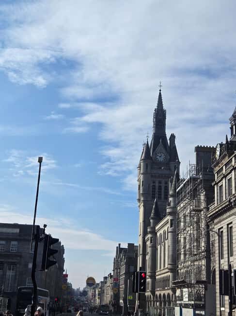 Aberdeen: City Center and Old Aberdeen Walking Tour - Key Points