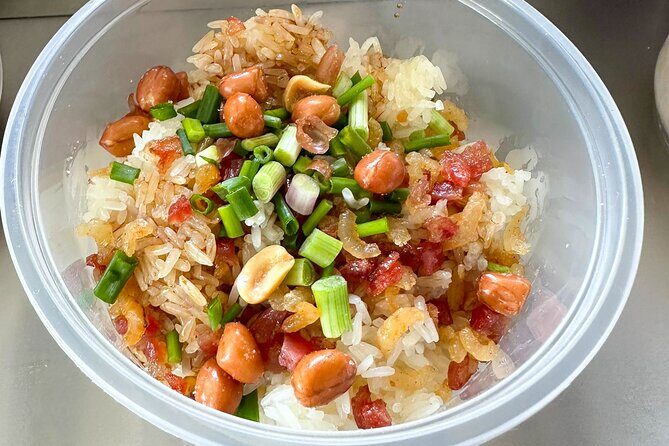 Aberdeen Food Tour | Private Sampan w/Noodles & Floating Kitchen - A Deep Dive into the Aberdeen Food Tour Experience