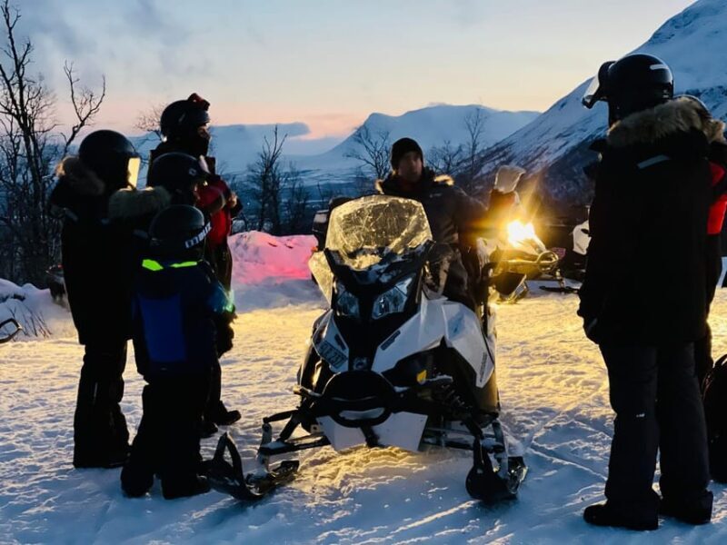 Abisko/Björkliden: Panorama Snowmobile Tour with Snacks - Abisko/Björkliden: Panorama Snowmobile Tour with Snacks