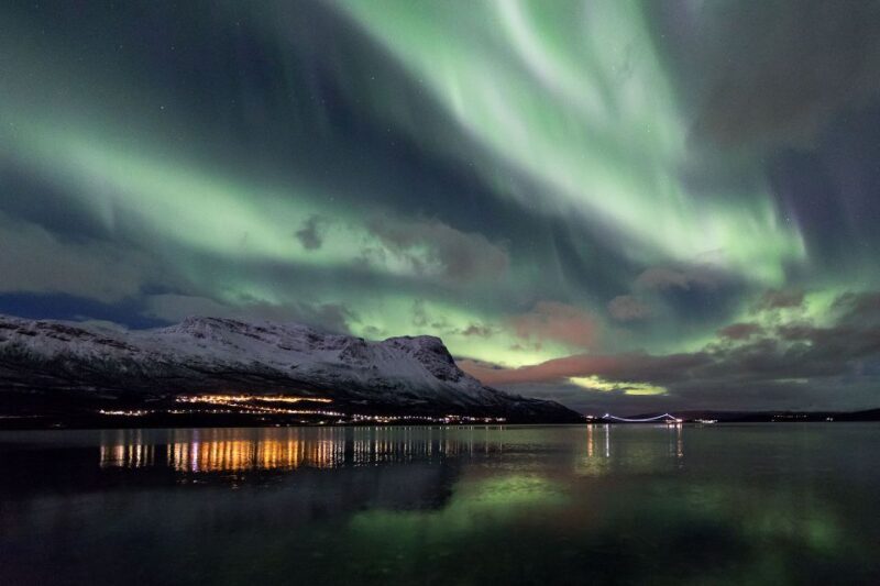 Abisko: Guided Aurora Chase with Hotel Transfers - Abisko: Guided Aurora Chase with Hotel Transfers — An In-Depth Look