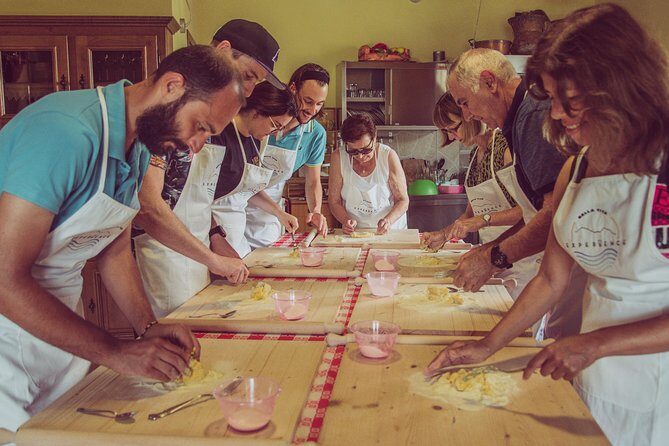 Abruzzo Traditional Pasta Making with 85y old local Grandma - A Heartfelt Journey into Abruzzos Pasta Tradition
