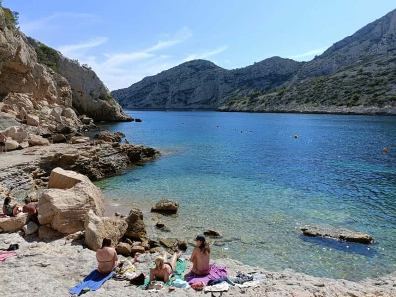 Absolut Calanques de Marseille. Canyons, fisher village and turquoise beach - Key Points